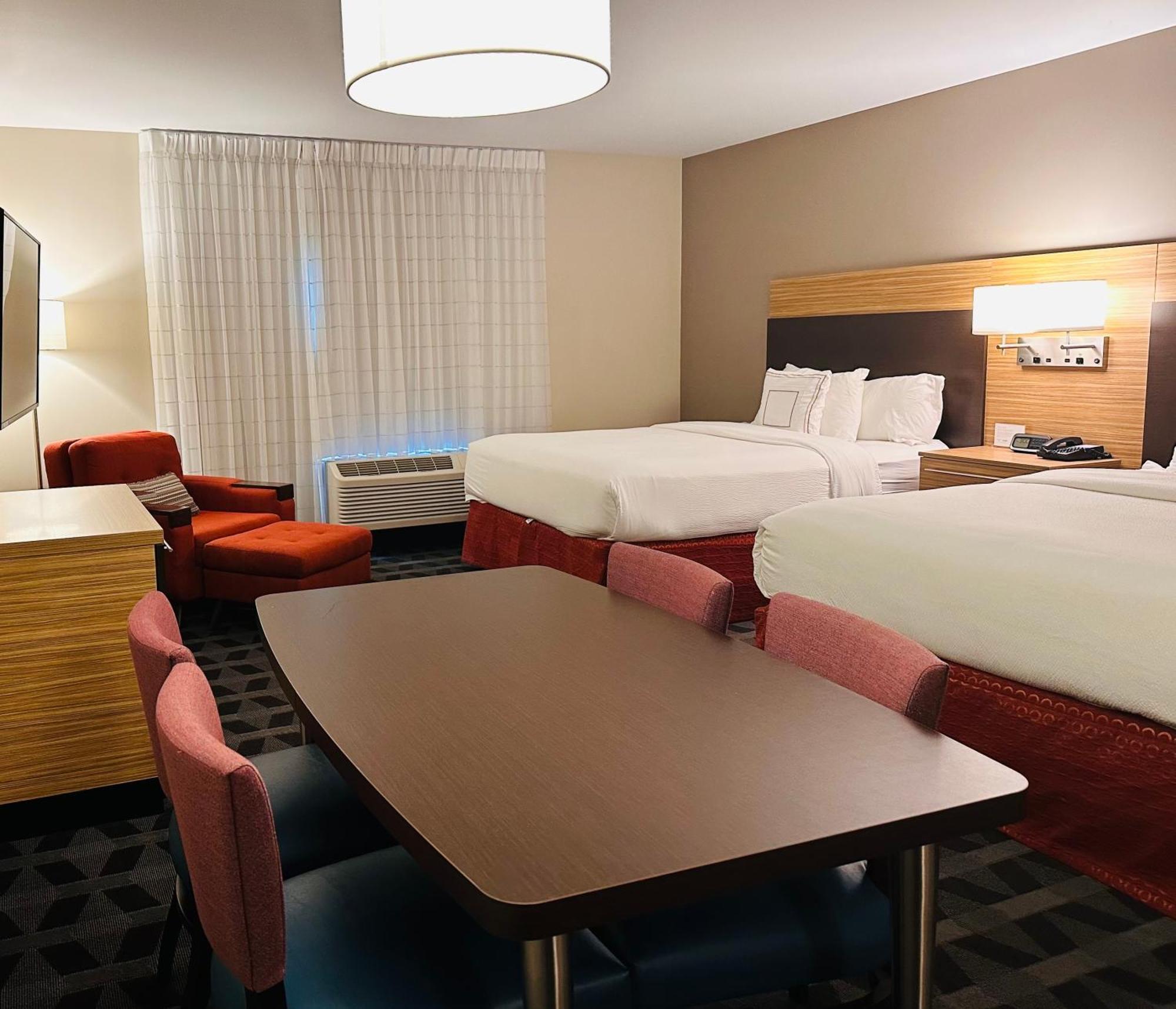 Towneplace Suites By Marriott Clinton Exterior photo